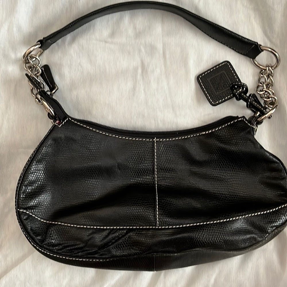 Anne Klein Genuine Black Leather One Strap Shoulder Purse.